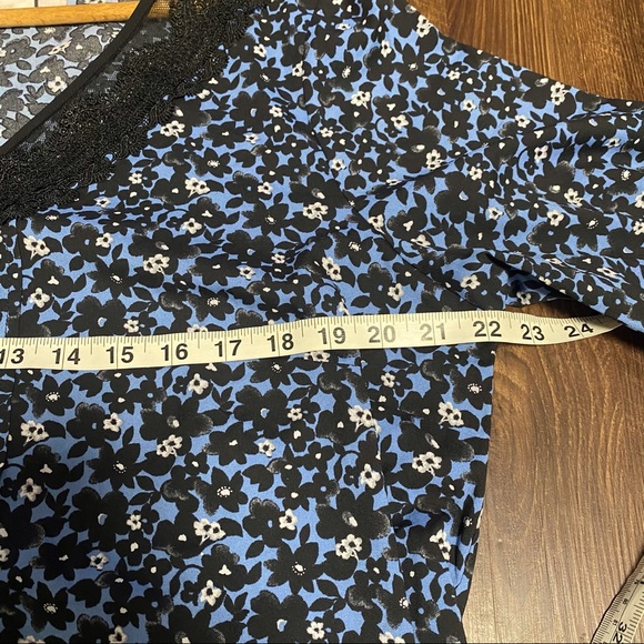 Bella Kim gravel blue floral peasant sleeve L - Picture 9 of 9